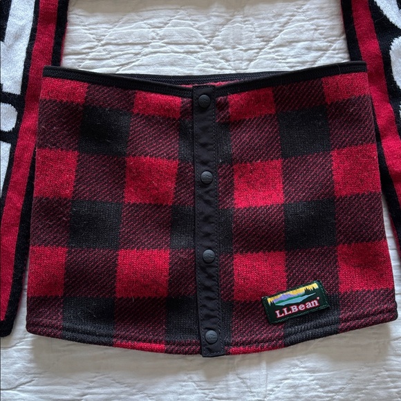 LL Bean Scarf Set - Picture 2 of 12
